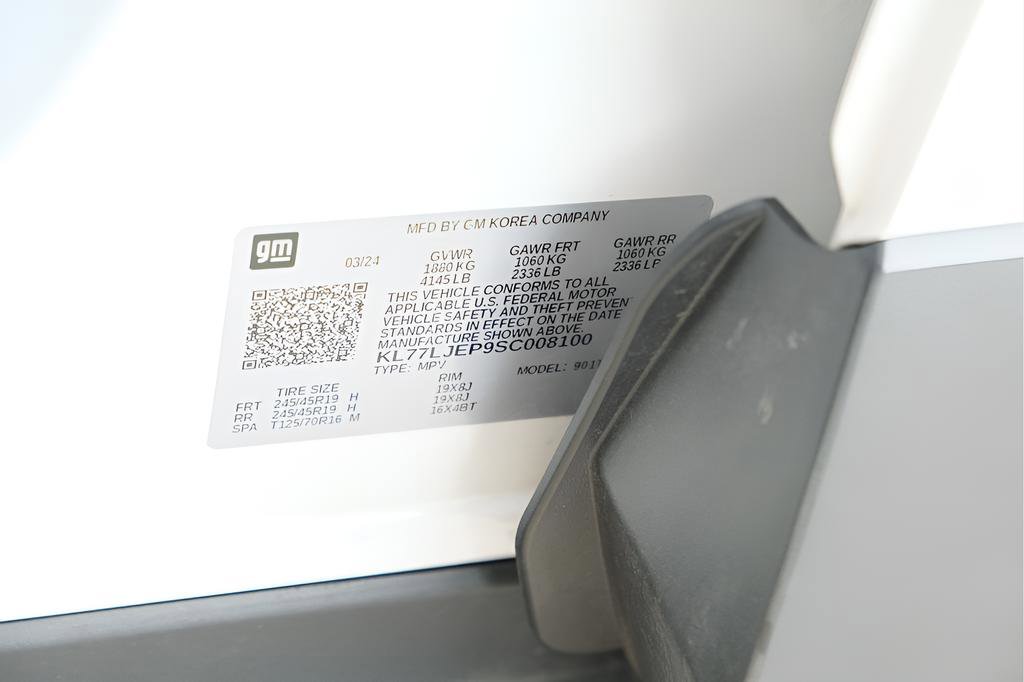 Used 2025 Chevrolet Trax RS w/ Sunroof Package image 41