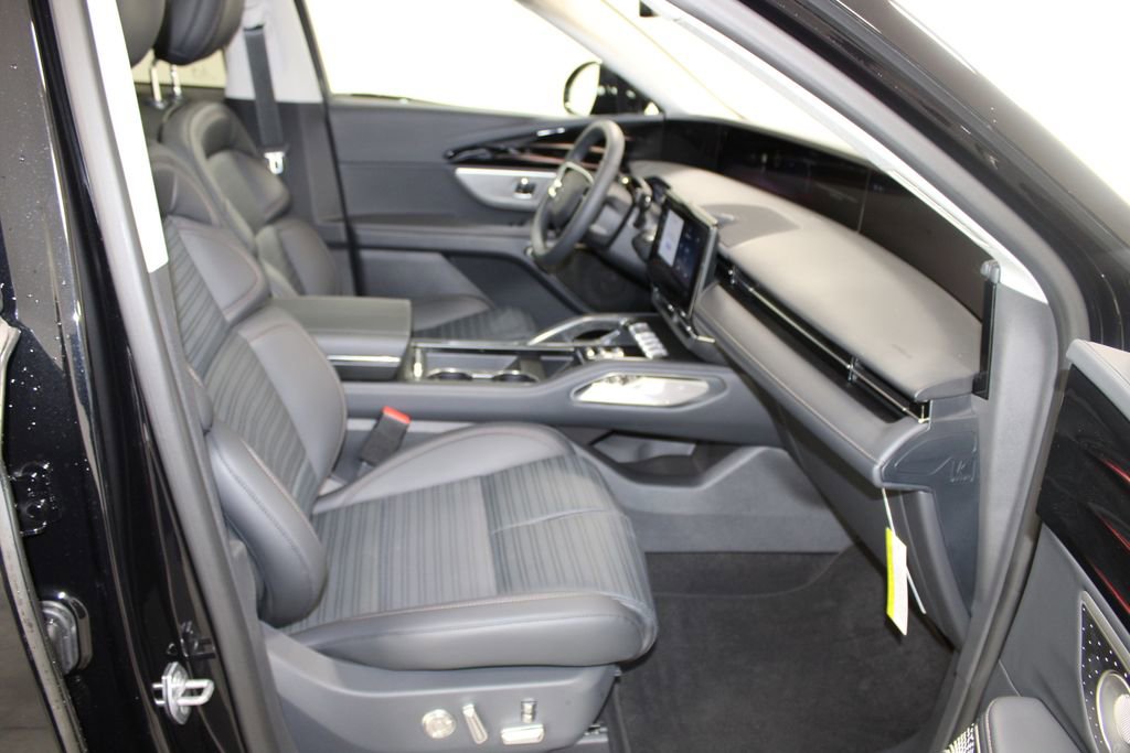 New 2026 Lincoln Nautilus Reserve image 28