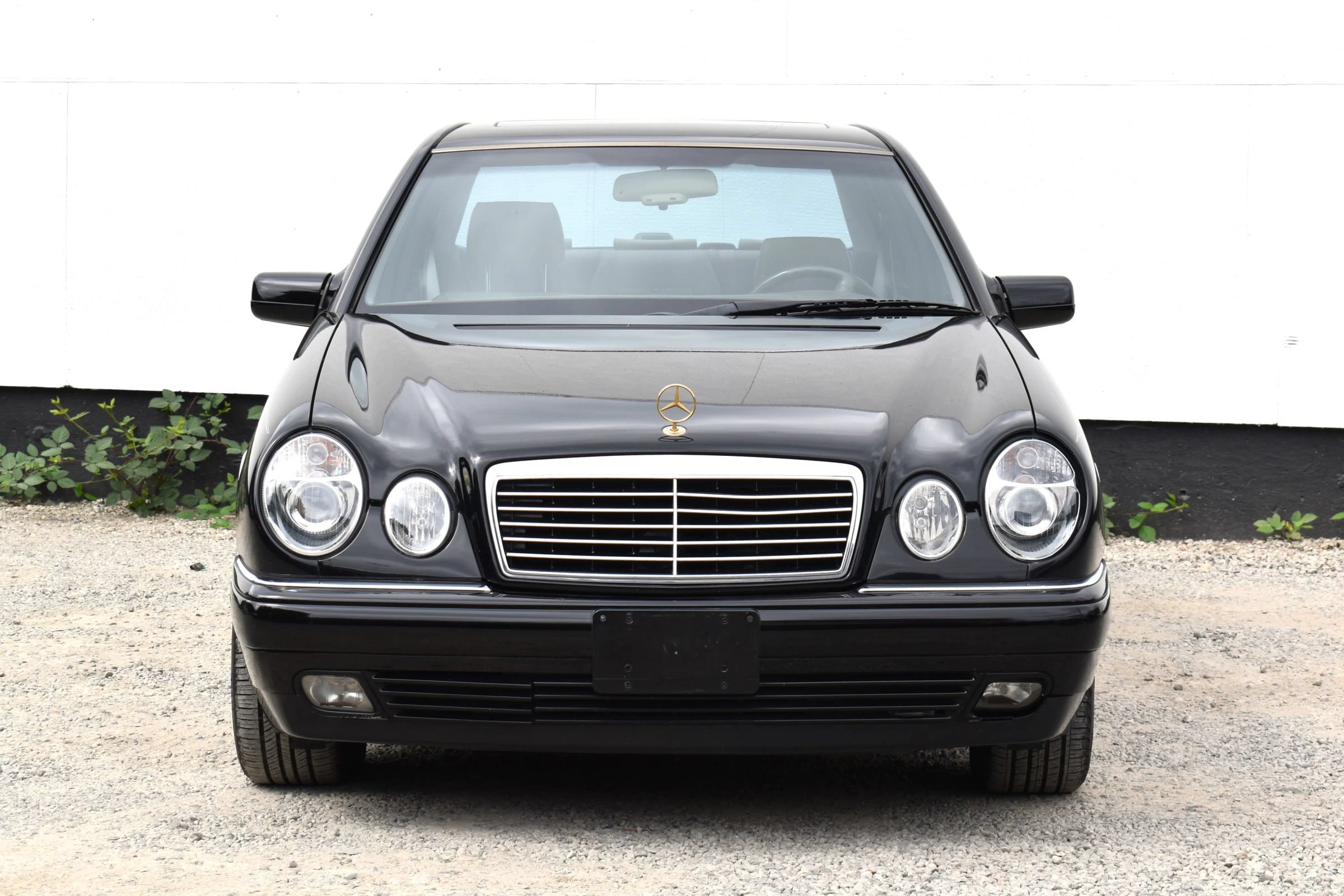 Used 1996 Mercedes-Benz E 320 Sedan image 7