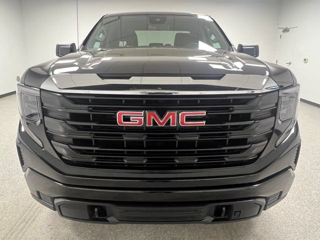 Used 2023 GMC Sierra 1500 Pro w/ Convenience Package AWD/4WD image 3