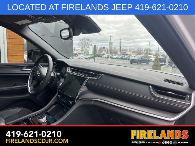 Used 2023 Jeep Grand Cherokee L Altitude image 11