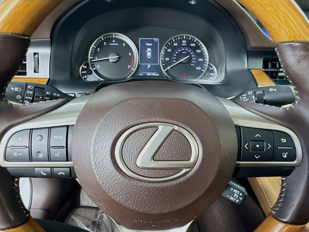 Used 2016 Lexus ES 350 w/ Premium Package w/Wood Trim FWD image 16