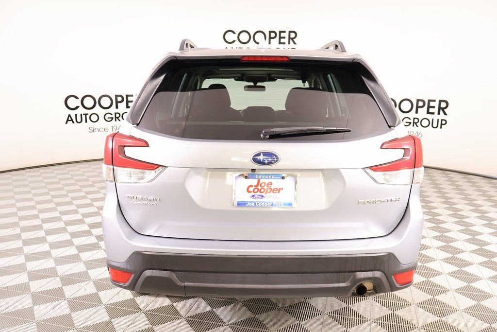 Used 2022 Subaru Forester Premium image 22