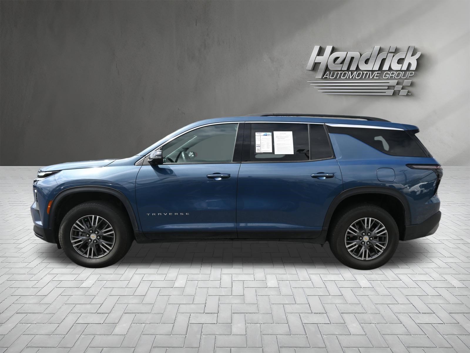 Used 2024 Chevrolet Traverse LT image 7