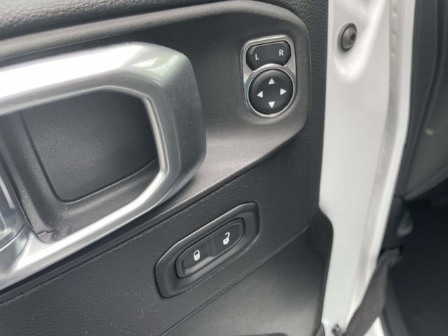 Certified 2022 Jeep Wrangler Unlimited Sahara AWD/4WD image 20