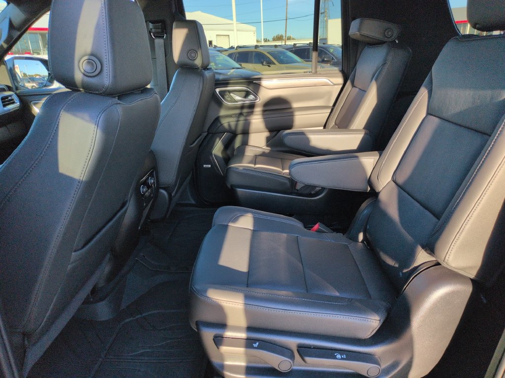 Used 2024 Chevrolet Suburban Z71 w/ Off-Road Capability Package AWD/4WD image 25
