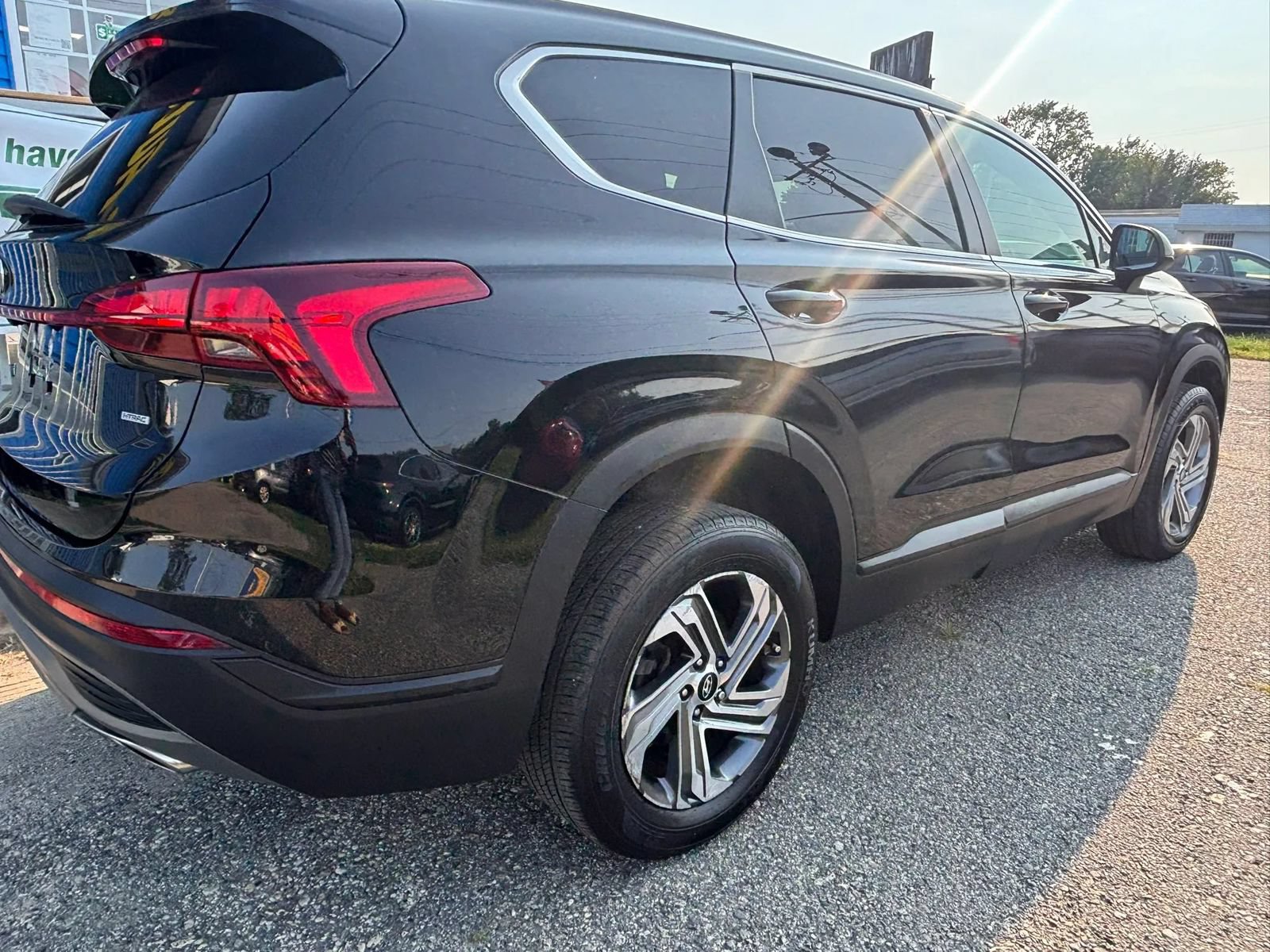Used 2021 Hyundai Santa Fe SE AWD/4WD image 9