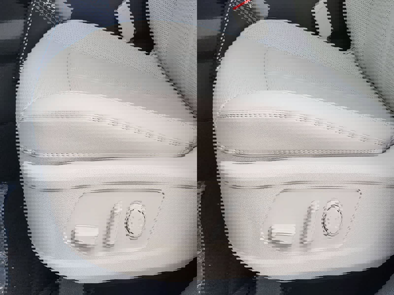 New 2026 Kia Sorento S w/ S Panoramic Sunroof Package FWD image 22