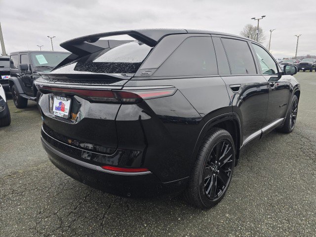 Used 2024 Jeep Wagoneer S image 3