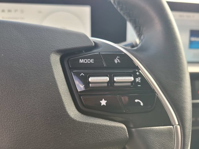 Used 2024 Kia EV6 Light RWD image 26