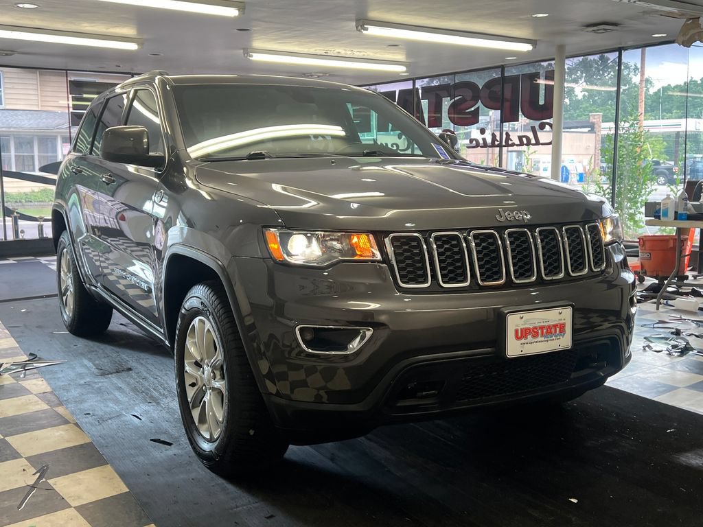 Used 2021 Jeep Grand Cherokee Laredo
