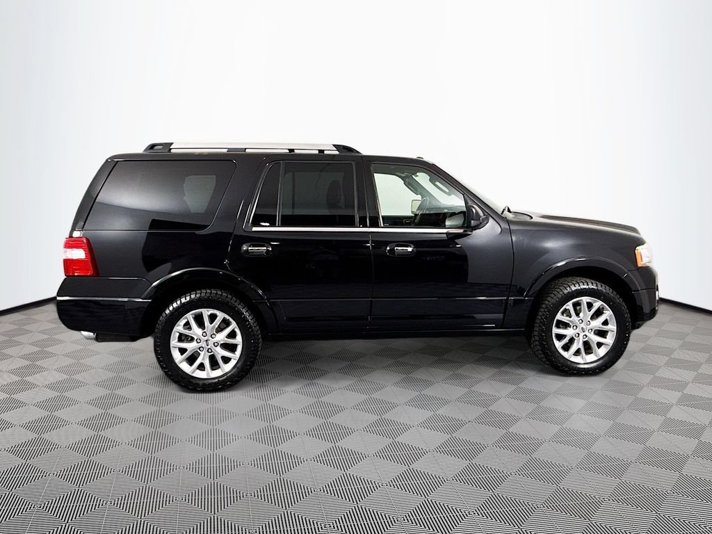 Used 2016 Ford Expedition Limited w/ Equipment Group 301A AWD/4WD image 8