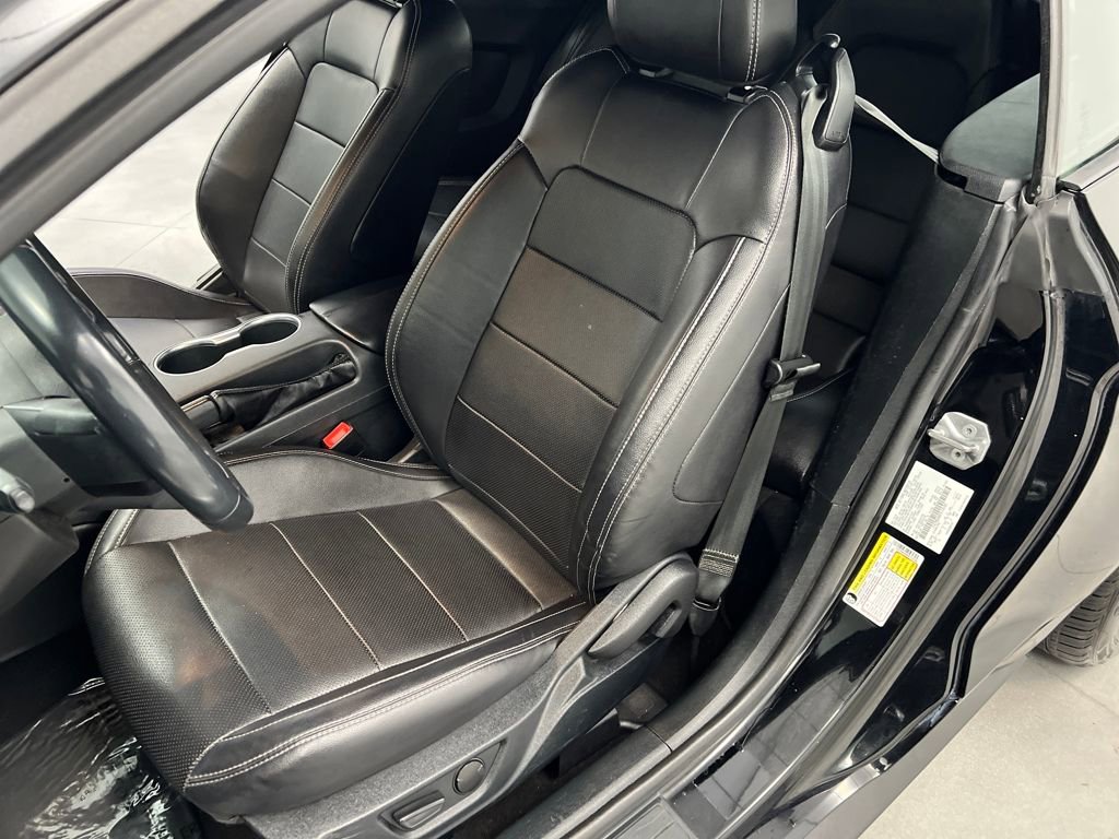 Used 2023 Ford Mustang Premium image 9