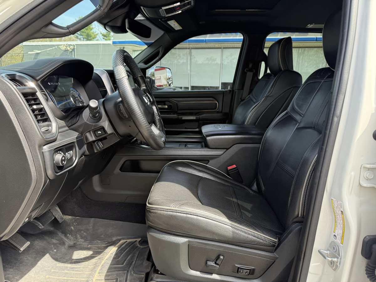 Used 2019 RAM 3500 Limited w/ Max Tow Package AWD/4WD image 9