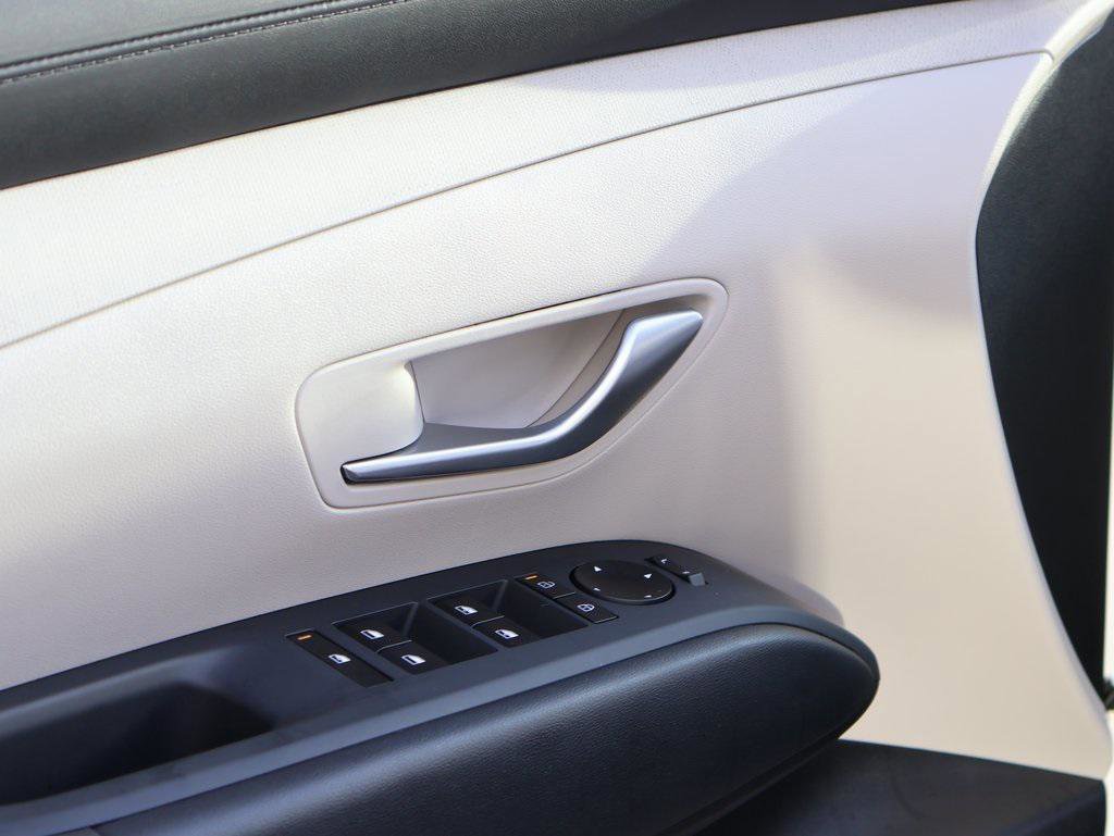 New 2026 Hyundai Tucson SEL image 23