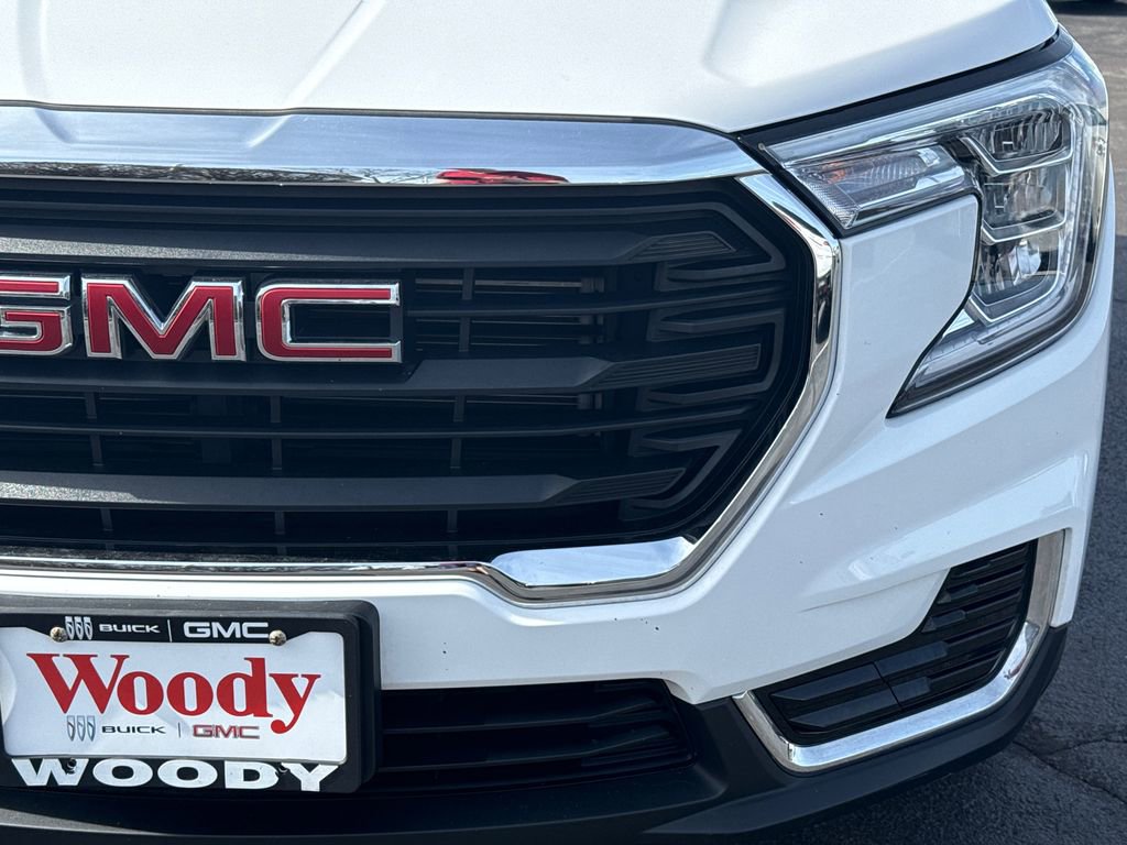 Certified 2024 GMC Terrain SLE w/ Driver Convenience Package image 13