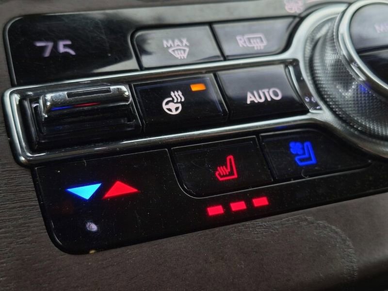 Used 2020 Lincoln Aviator Reserve w/ Equipment Group 202A image 32