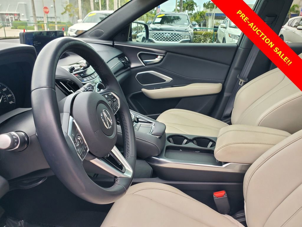 Used 2025 Acura RDX SH-AWD image 16