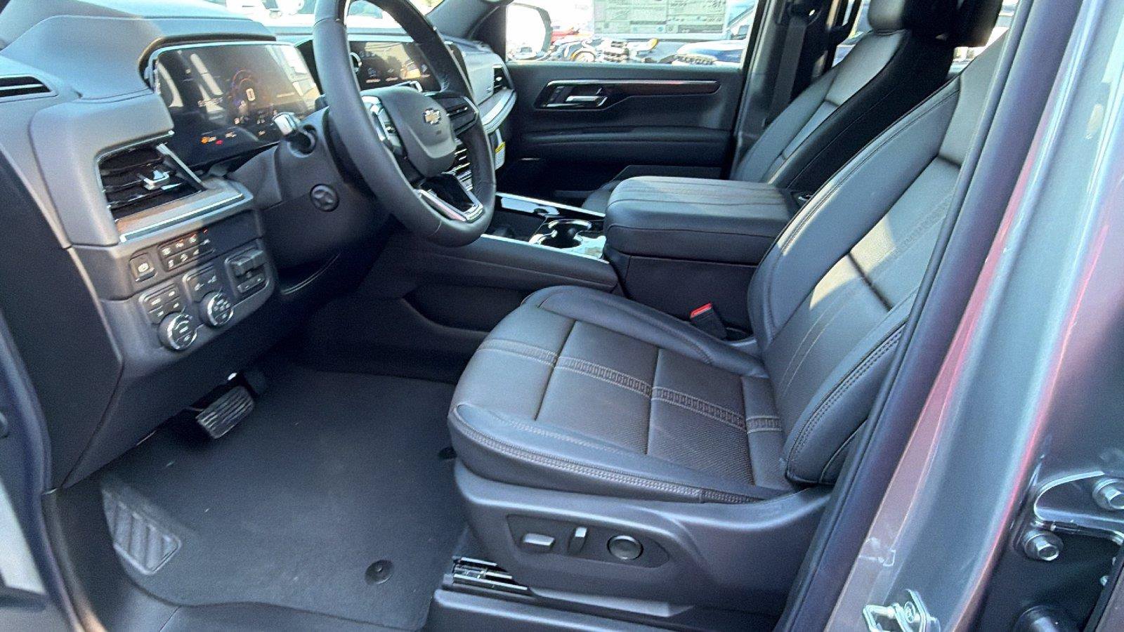 New 2027 Chevrolet Tahoe High Country AWD/4WD image 17