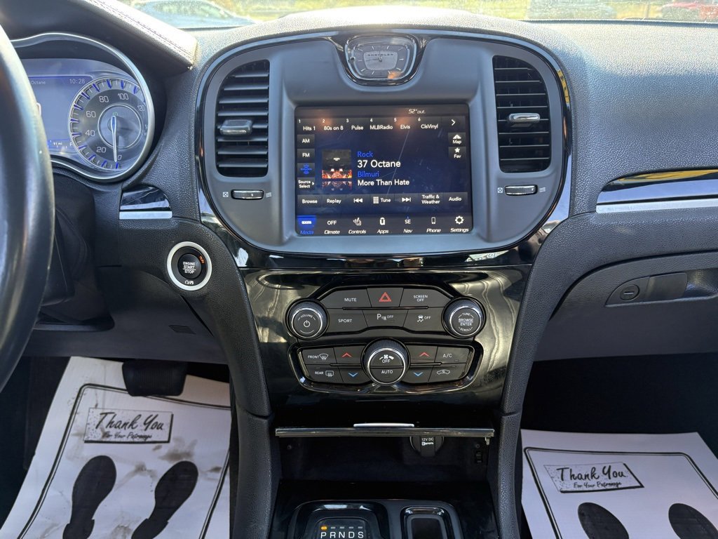 Used 2022 Chrysler 300 S image 33