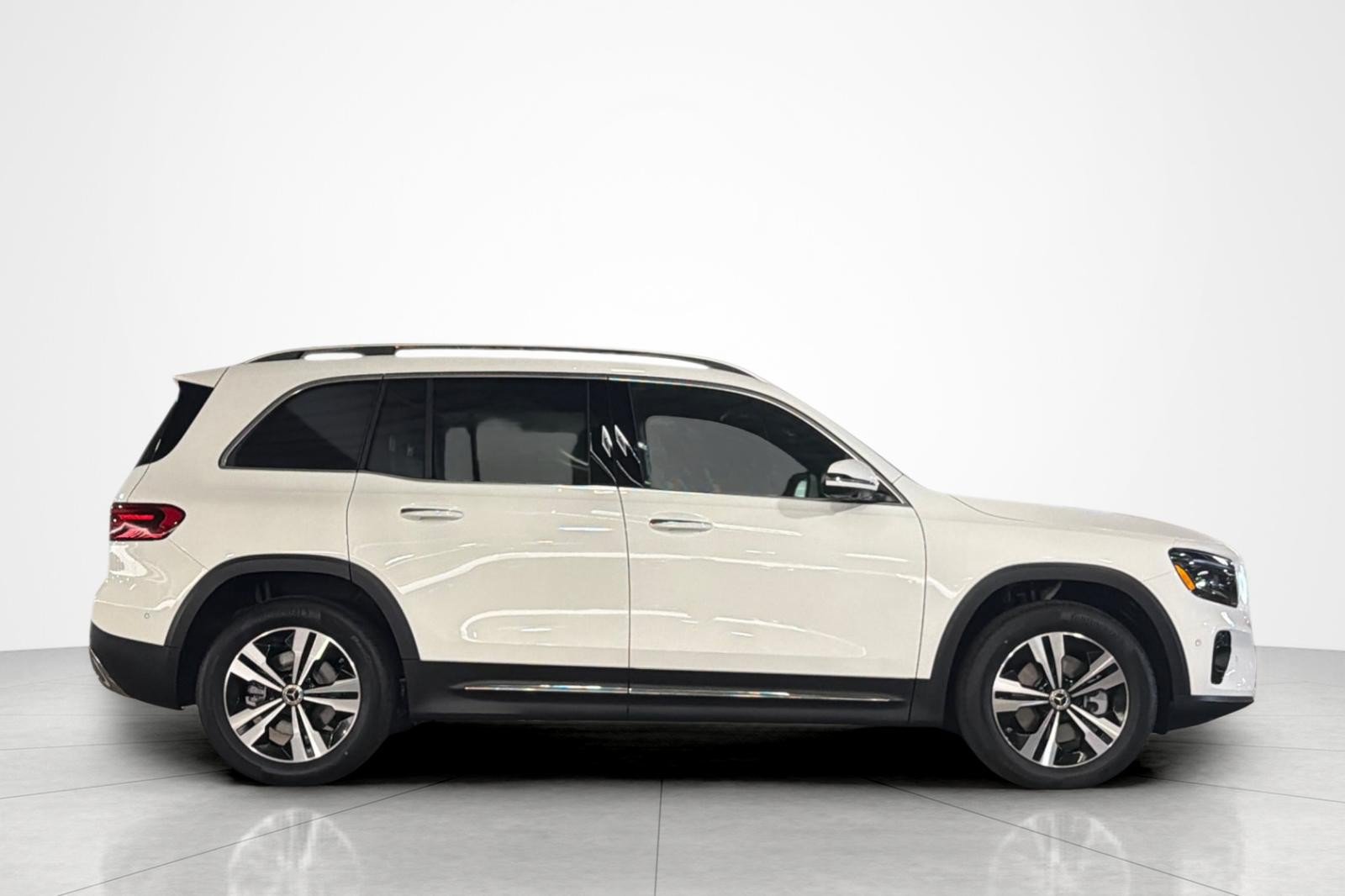 New 2026 Mercedes-Benz GLB 250 image 6