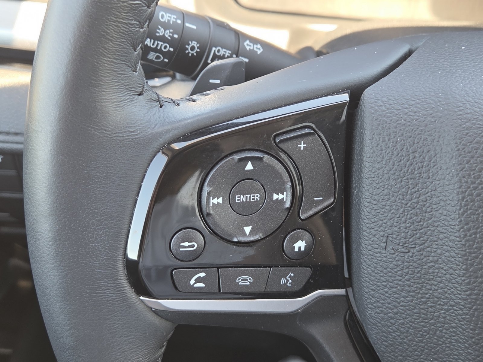 Used 2024 Honda Odyssey Touring image 34
