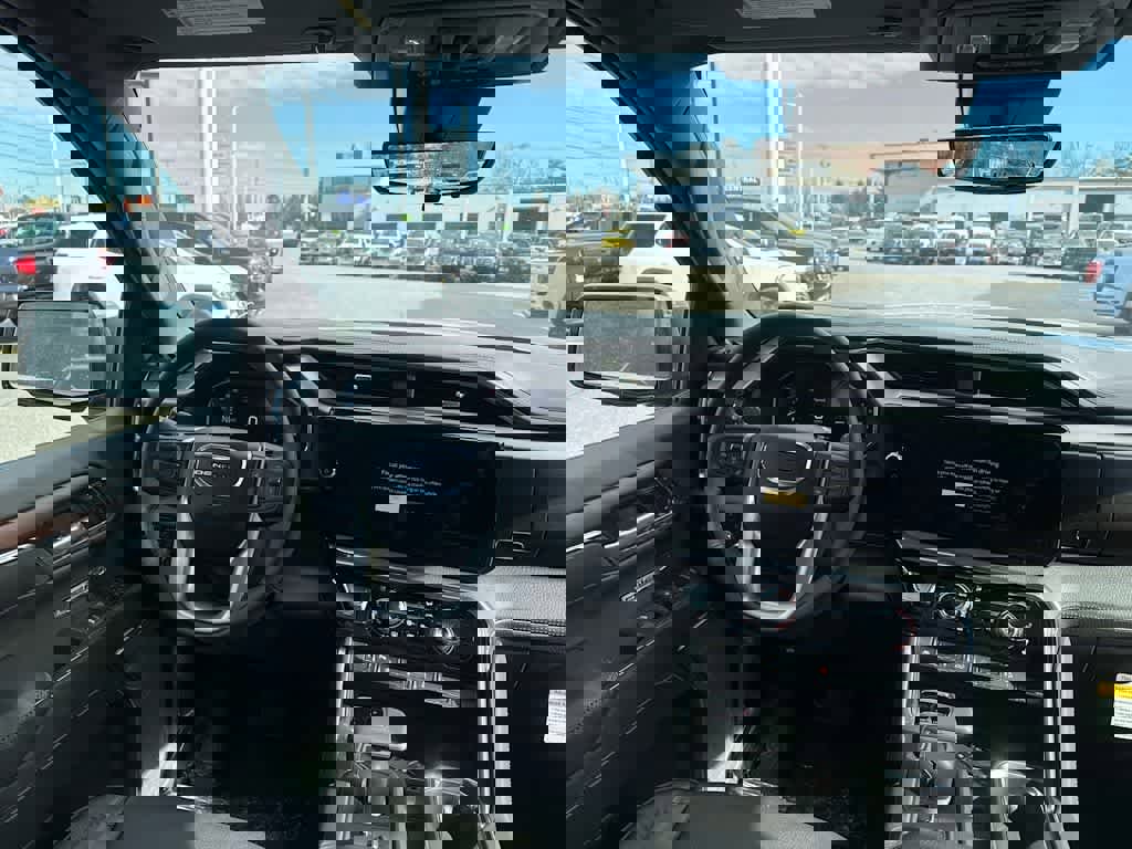 New 2026 GMC Sierra 1500 Denali w/ Denali Reserve Package image 14