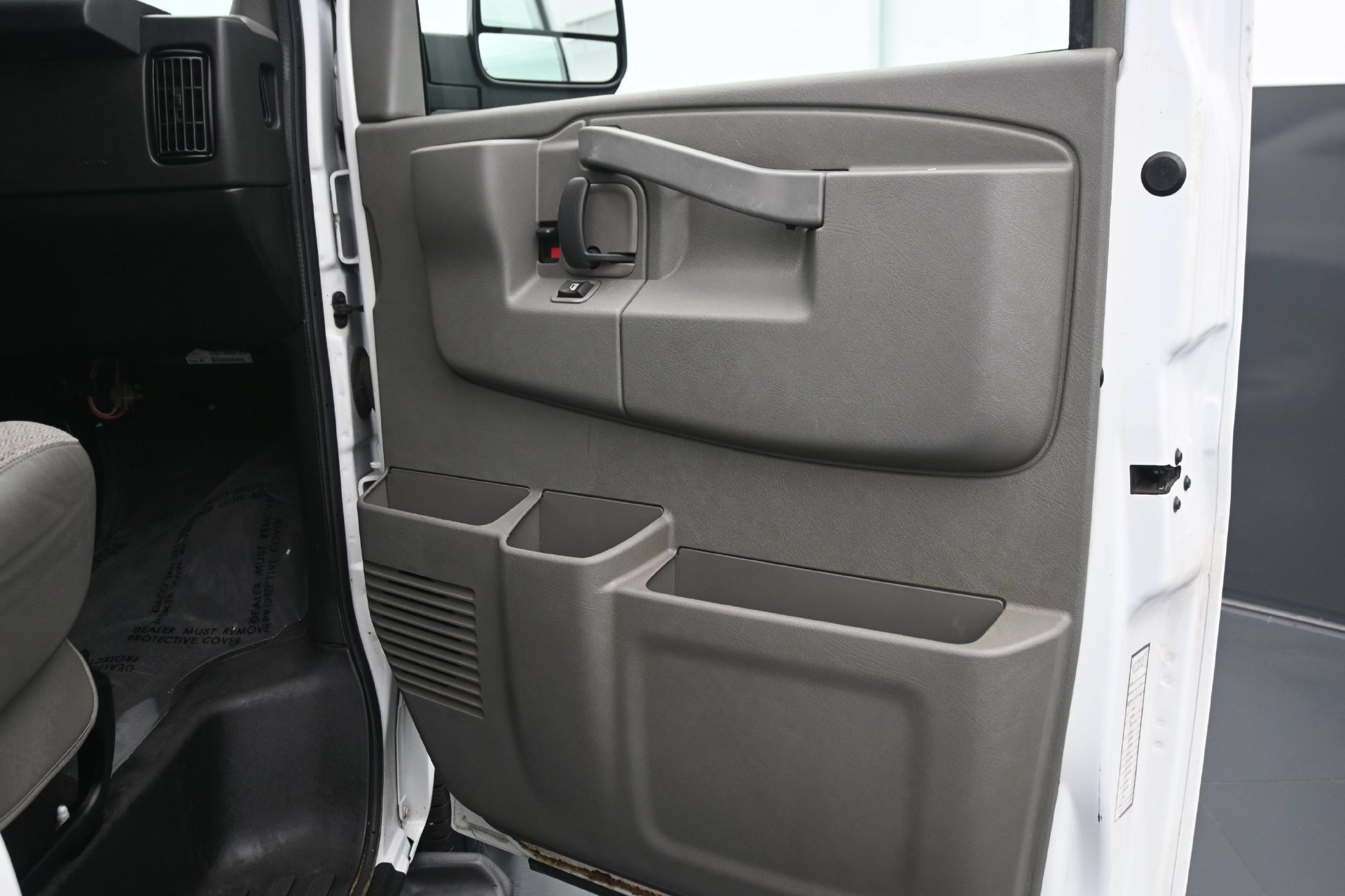 Used 2019 Chevrolet Express 3500 LT w/ LT Preferred Equipment Group RWD image 12