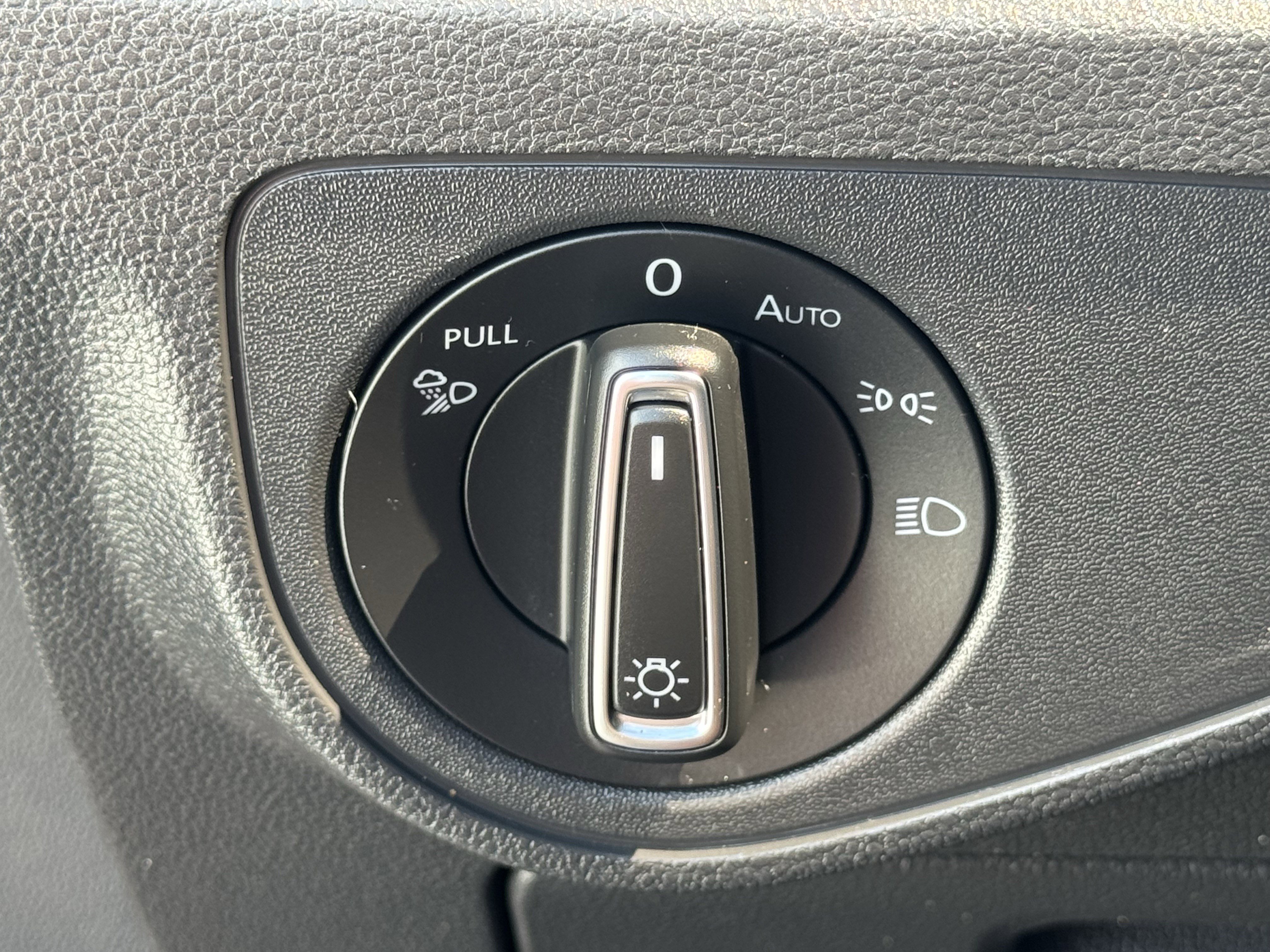 Used 2022 Volkswagen Atlas SE w/ Panoramic Sunroof Package AWD/4WD image 25