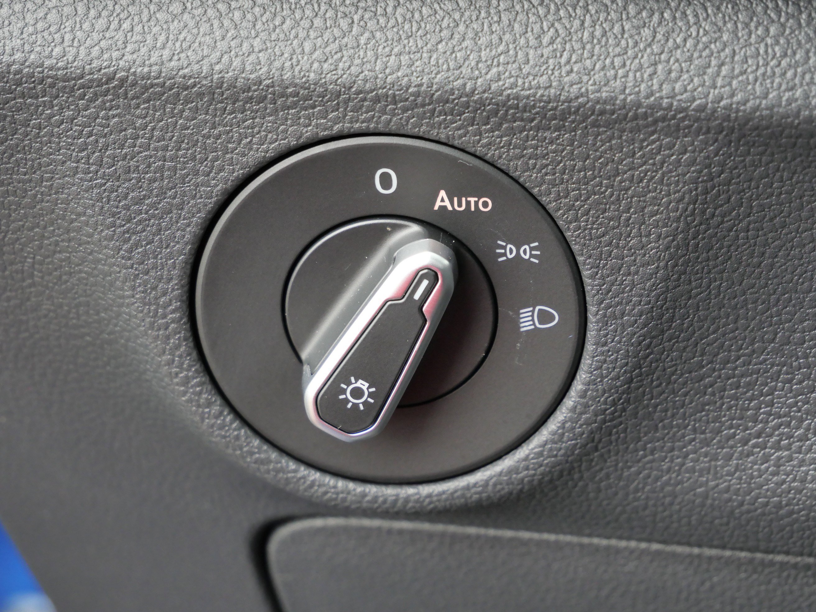 Certified 2024 Volkswagen Jetta Sport image 21