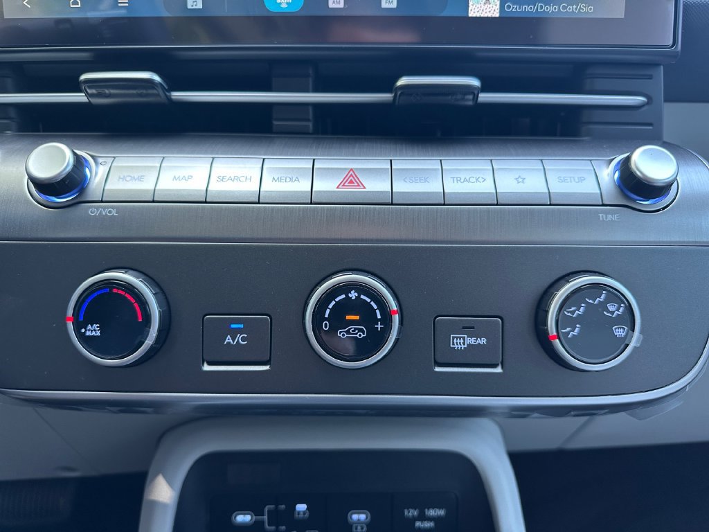 New 2027 Hyundai Kona SE FWD image 17