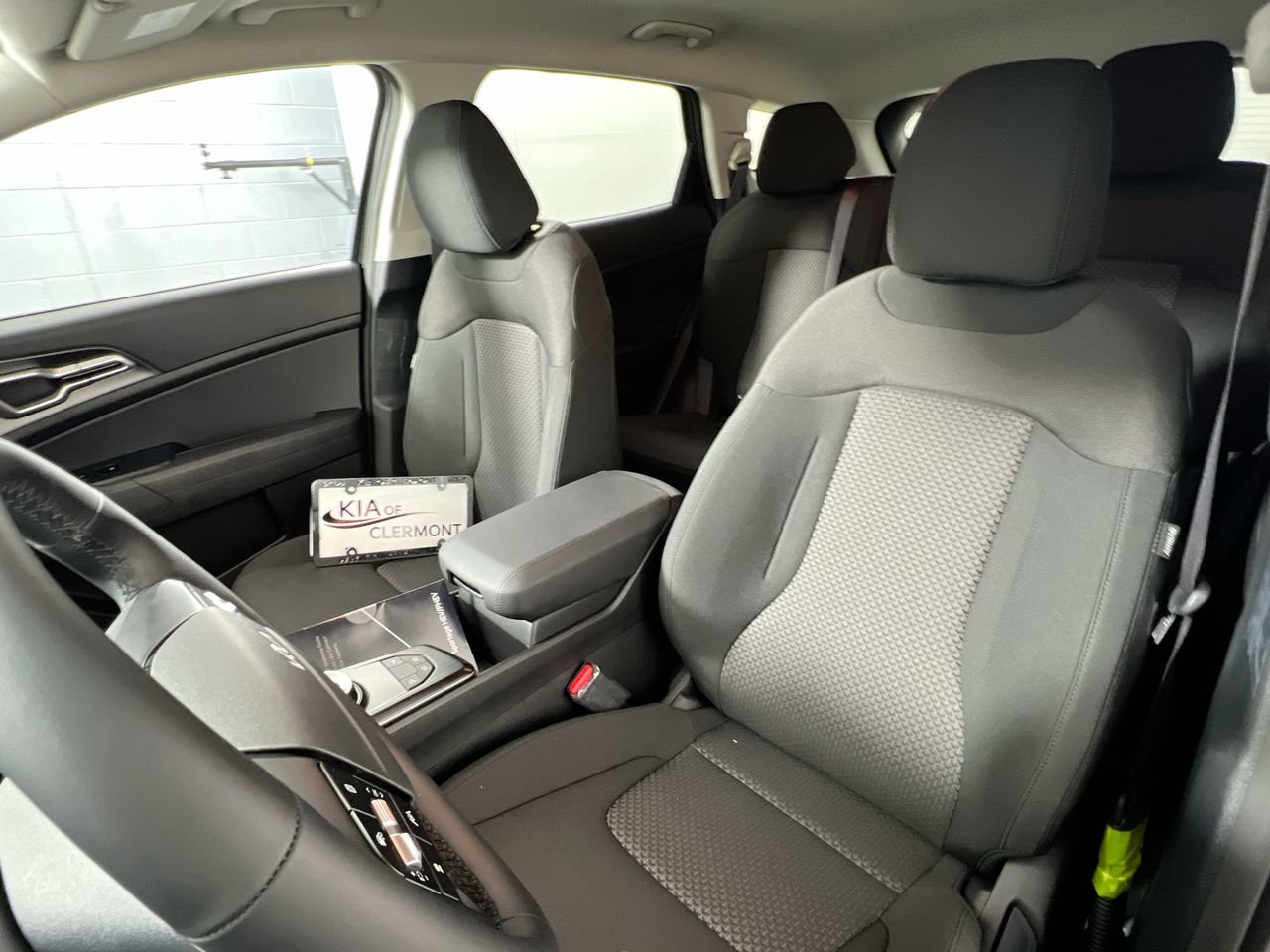 New 2027 Kia Sportage LX FWD image 14