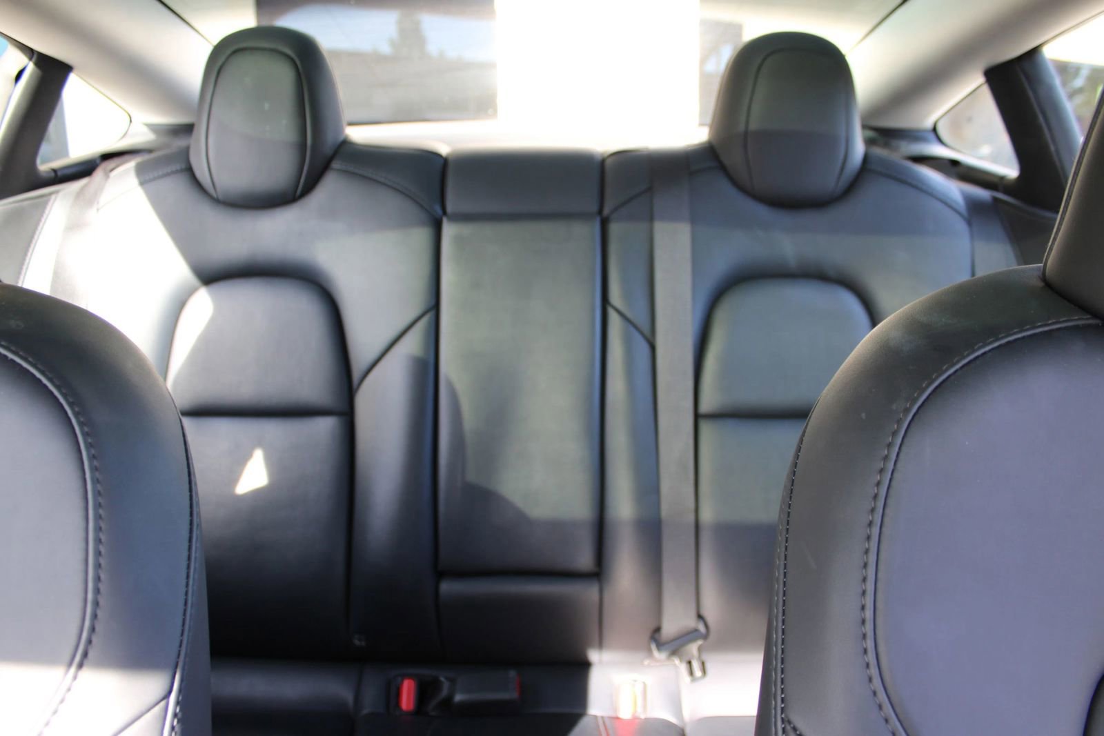 Used 2023 Tesla Model 3 Standard Range image 19