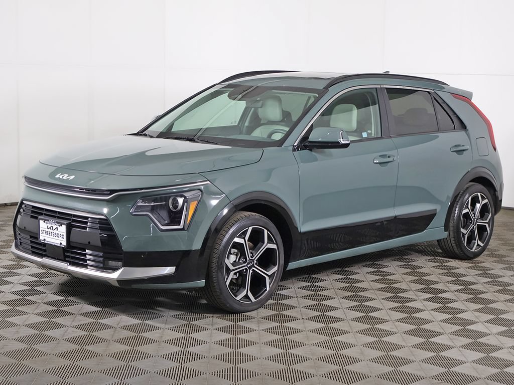 Used 2023 Kia Niro EX Touring FWD image 9