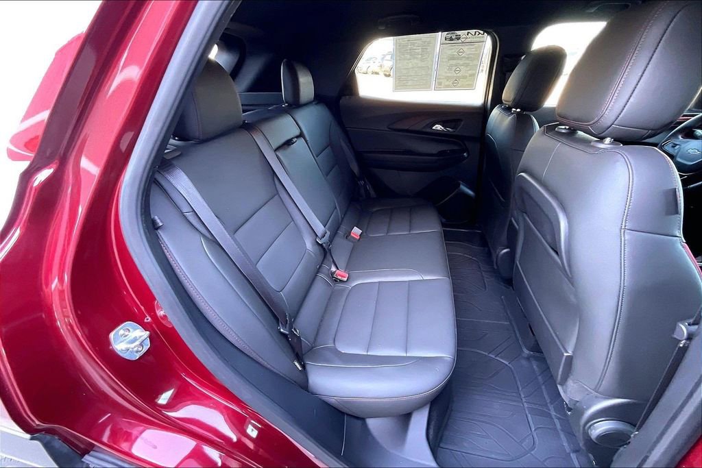 Used 2025 Chevrolet TrailBlazer RS w/ Convenience Package FWD image 27