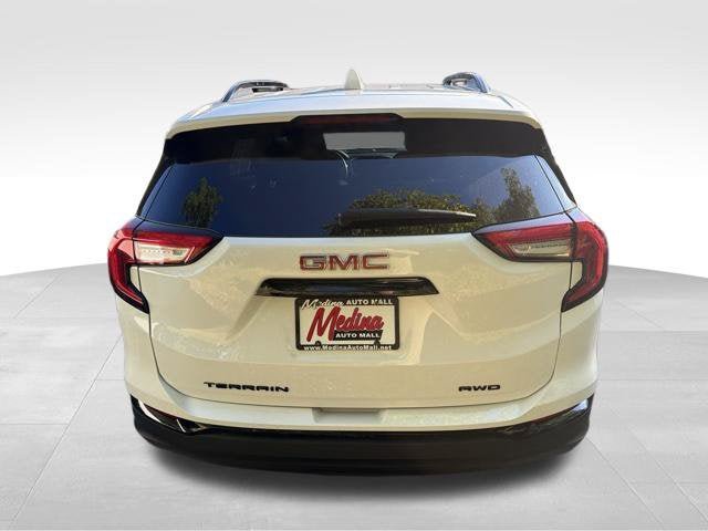 Used 2024 GMC Terrain SLE w/ Driver Convenience Package AWD/4WD image 6