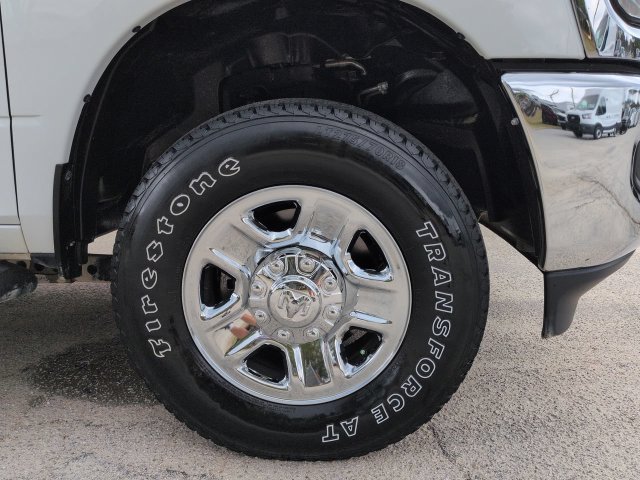 Used 2022 RAM 2500 Tradesman w/ Chrome Appearance Group AWD/4WD image 10