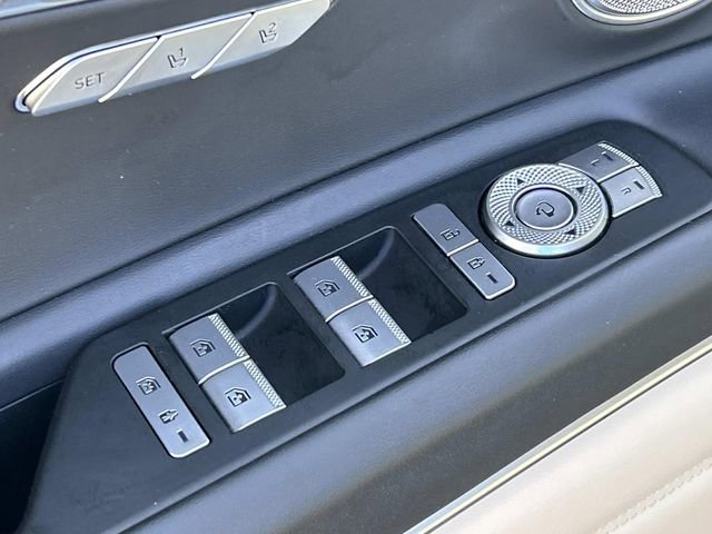 Used 2023 Genesis GV80 2.5T w/ Prestige 20" Package image 23