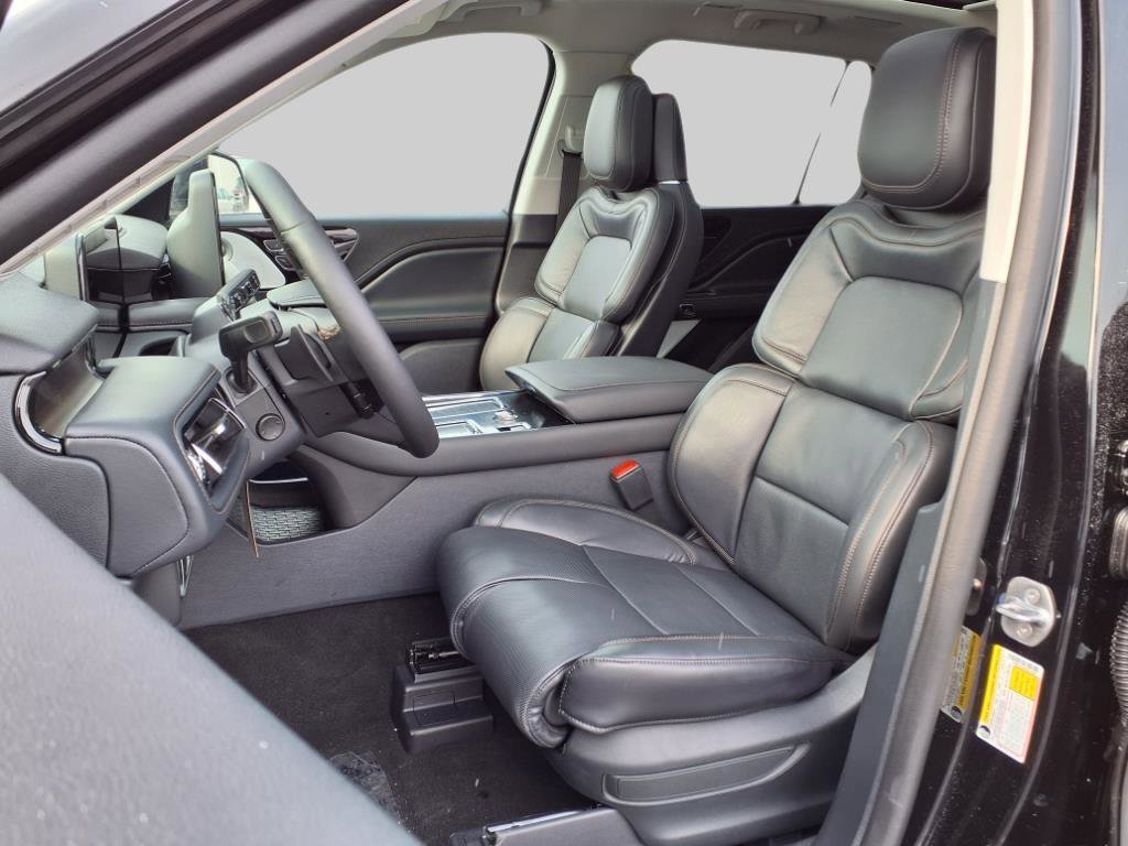 New 2025 Lincoln Aviator Reserve w/ Equipment Group 201A image 6