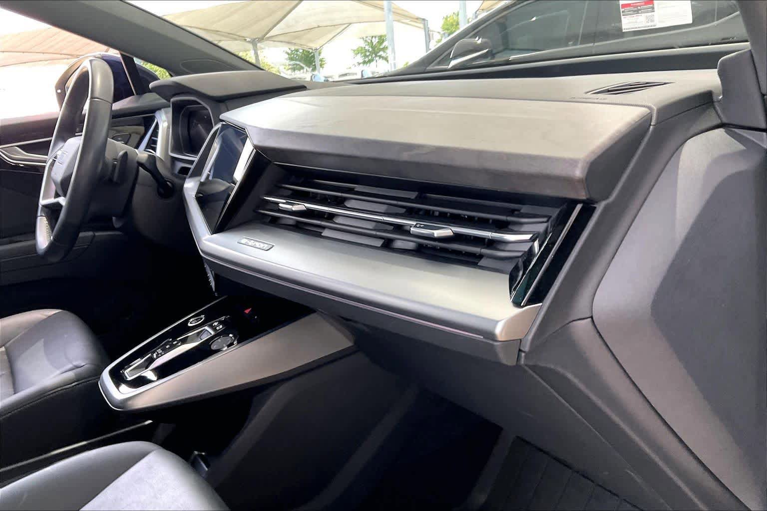 Used 2023 Audi Q4 e-tron Premium Plus w/ Premium Plus RWD image 17