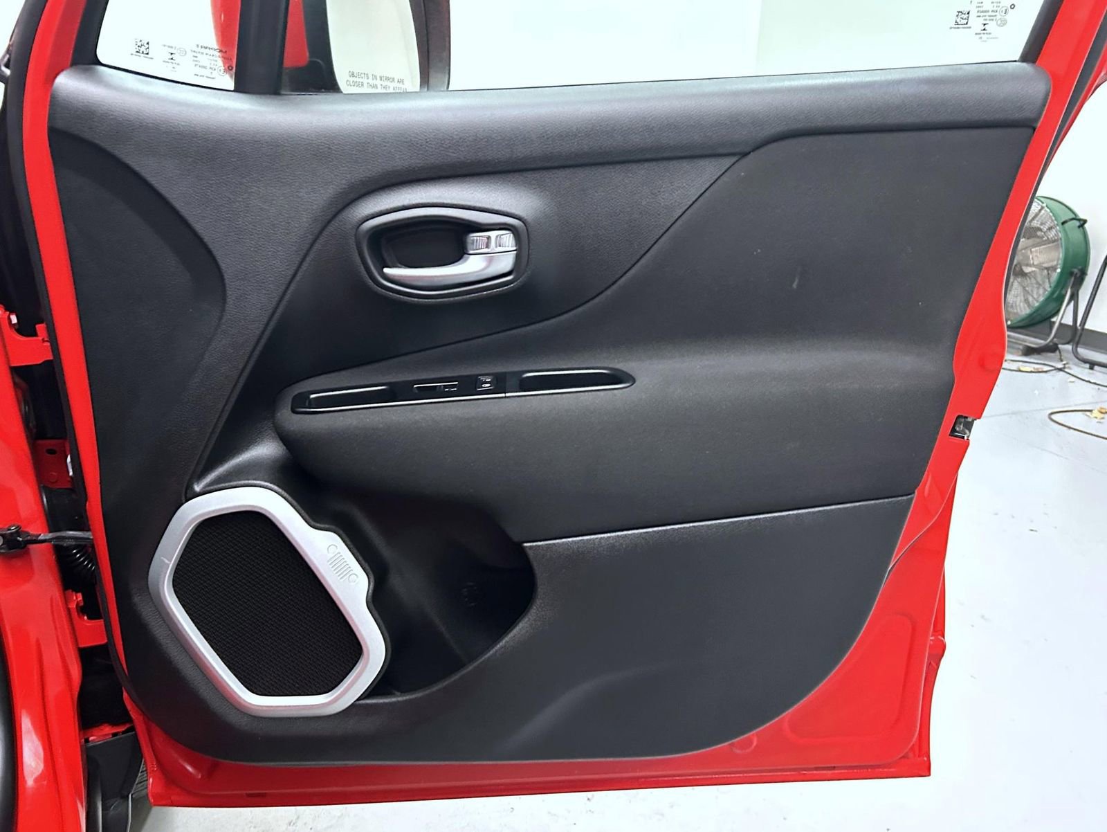 Used 2021 Jeep Renegade Latitude image 16