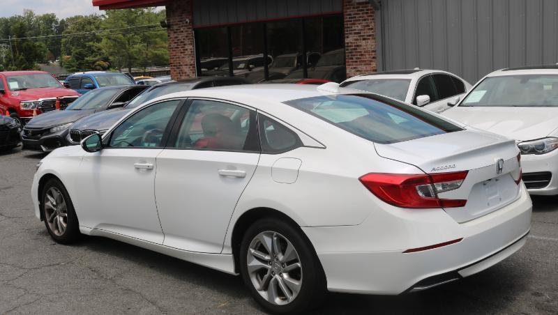 Used 2018 Honda Accord LX image 5