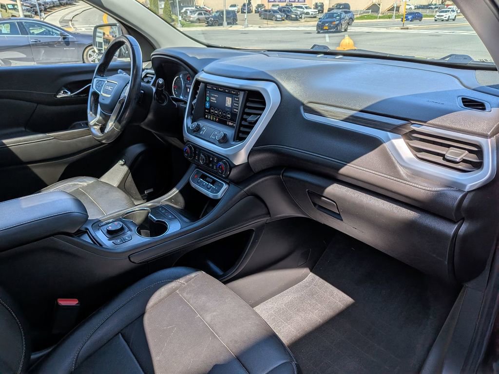 Used 2020 GMC Acadia SLT w/ Premium Package image 33