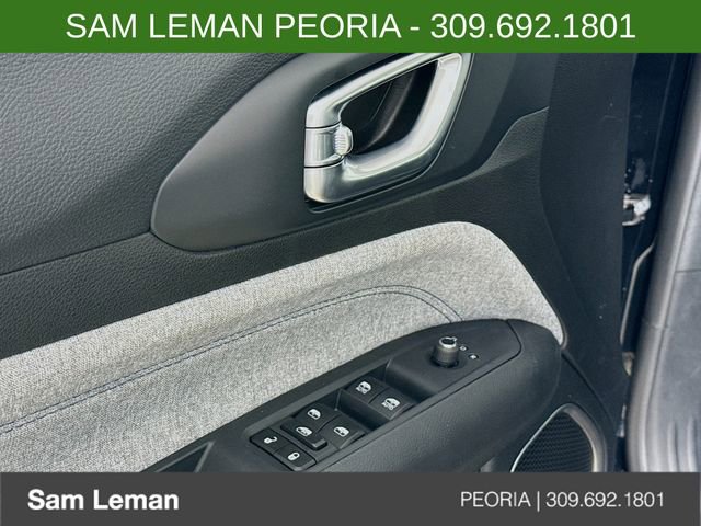 New 2026 Jeep Compass Latitude image 17