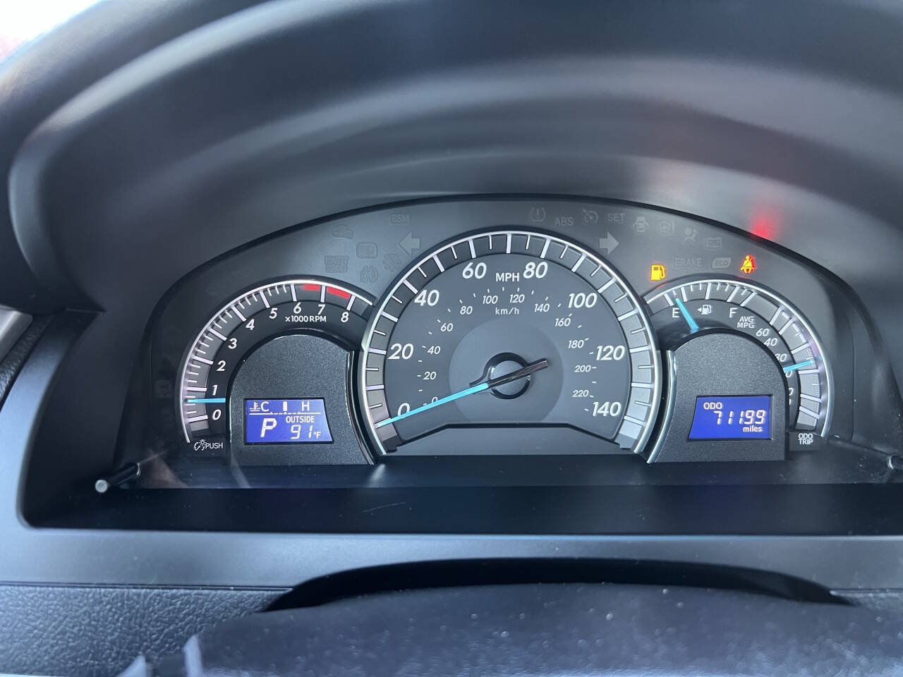 Used 2014 Toyota Camry SE FWD image 17