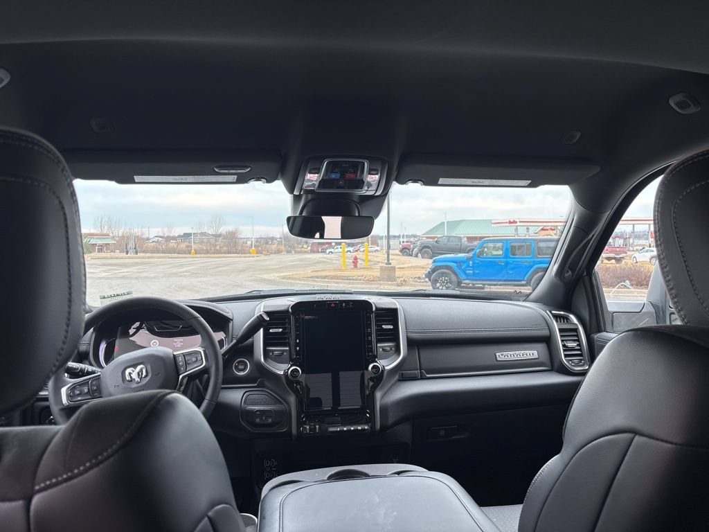 Used 2026 RAM 2500 Laramie AWD/4WD image 27