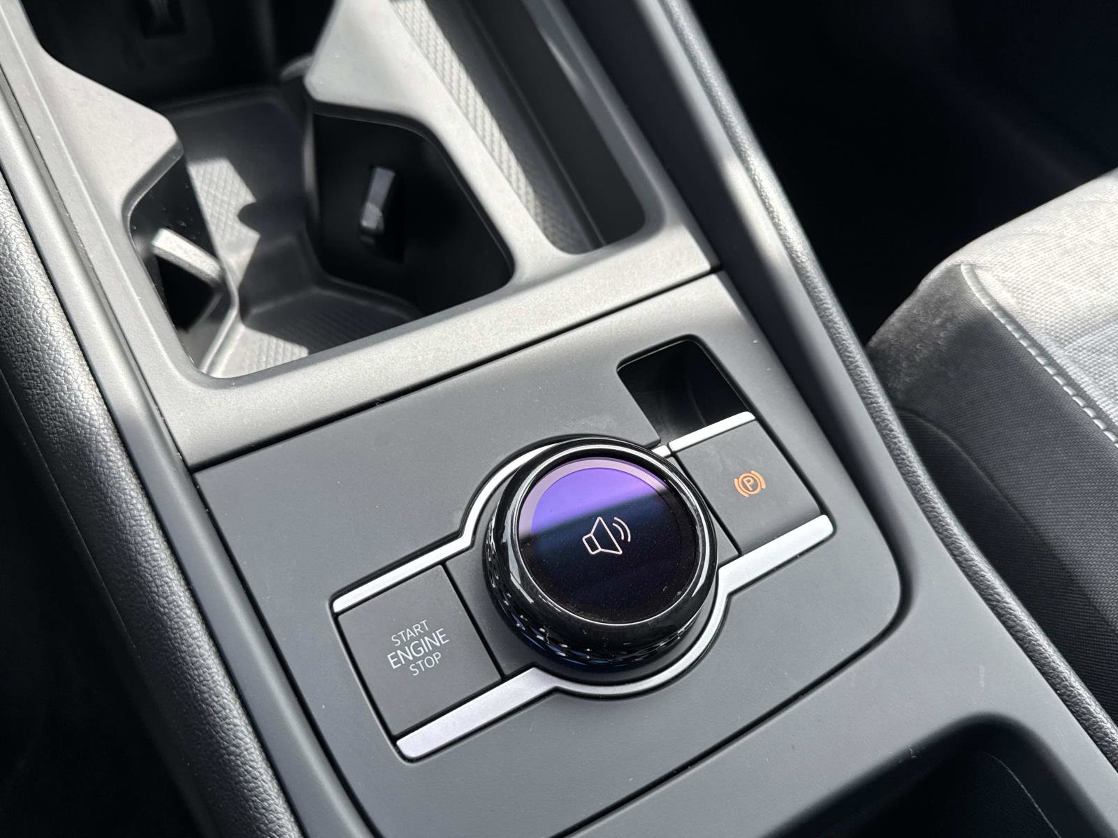 Certified 2025 Volkswagen Tiguan S image 21