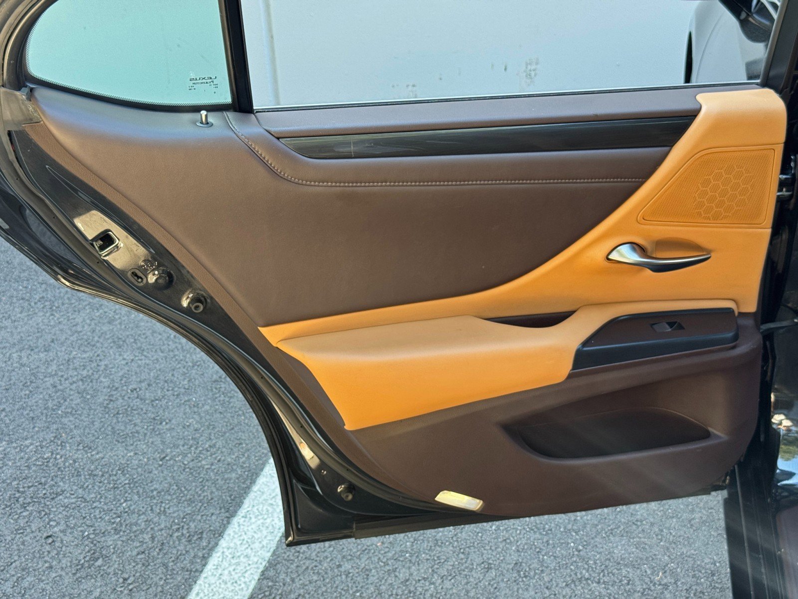 Used 2020 Lexus ES 300h FWD image 39