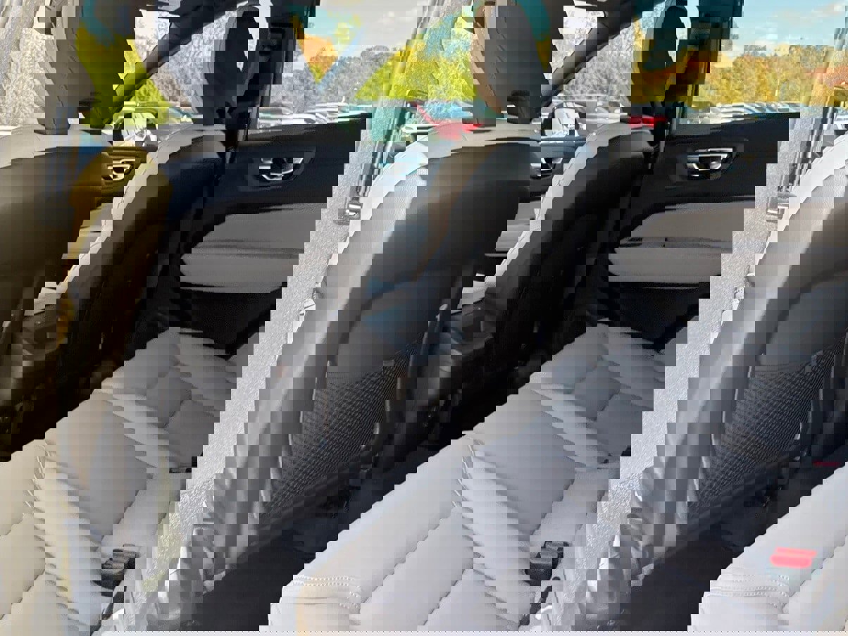 New 2026 Volvo XC60 B5 Plus w/ Protection Package Premier image 22