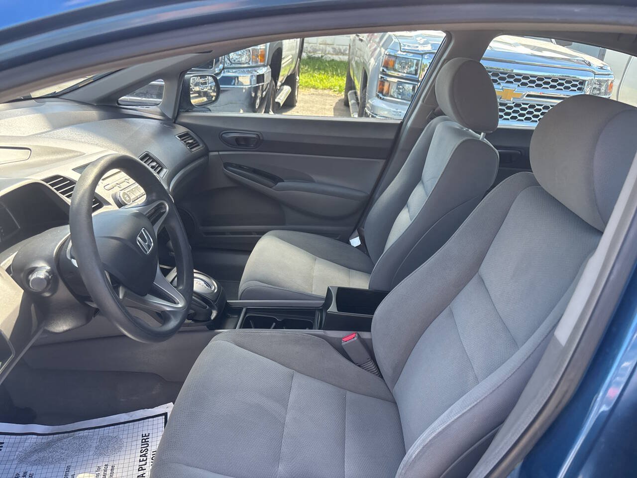 Used 2010 Honda Civic DX-VP image 11